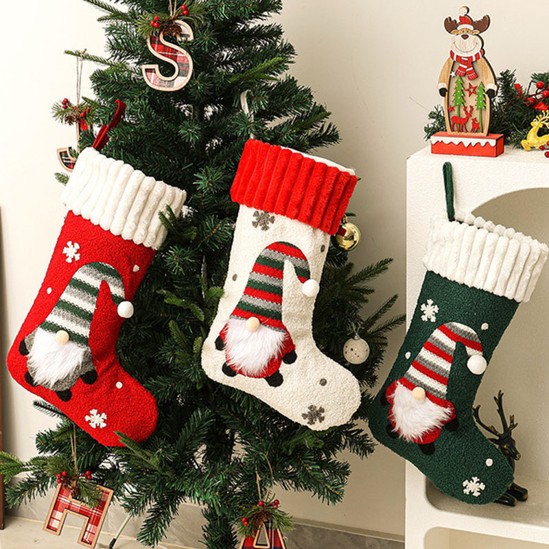 Nieuwe pluche kerstsokversieri - Christmas Stocking Hanging recensie en prijs